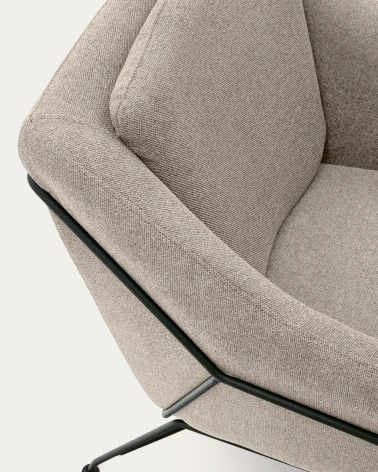 Brida armchair in beige and steel legs with black finish