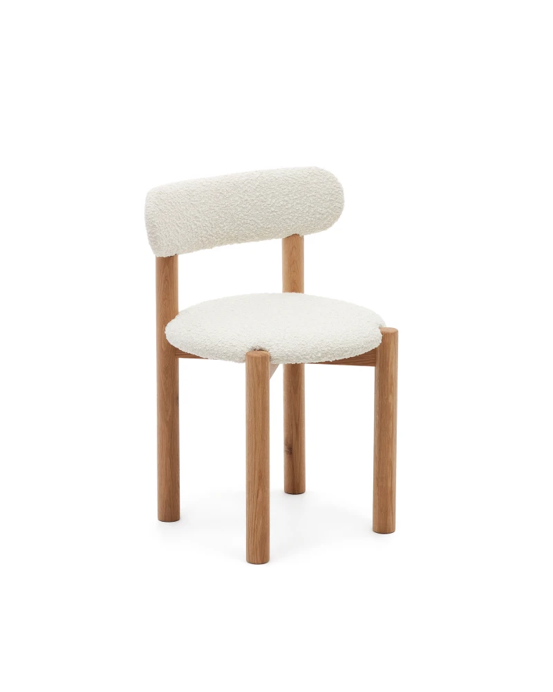 Nebai chair in white fleece and solid oak wood structure with natural finish
