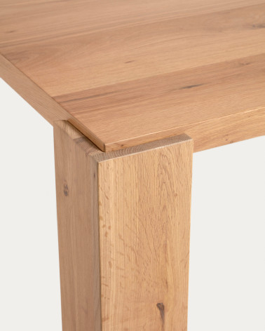 Deyanira table with oak veneer and solid oak legs 160 x 90 cm