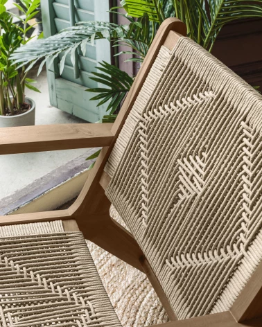 Geralda acacia wood armchair with dark finish FSC 100%