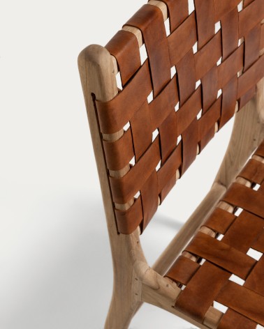Calixta chair in leather and solid teak