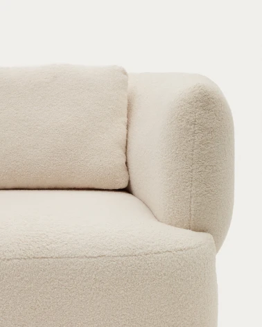 Martina armchair in off-white shearling with cushion