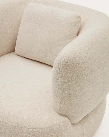 Martina armchair in off-white shearling with cushion