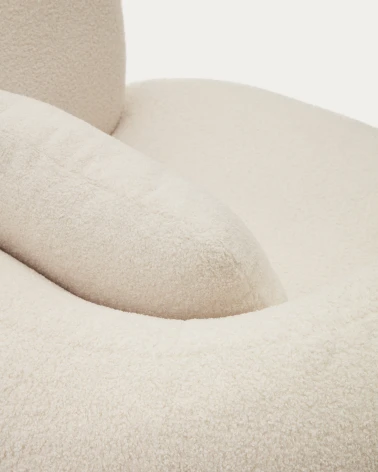 Martina armchair in off-white shearling with cushion